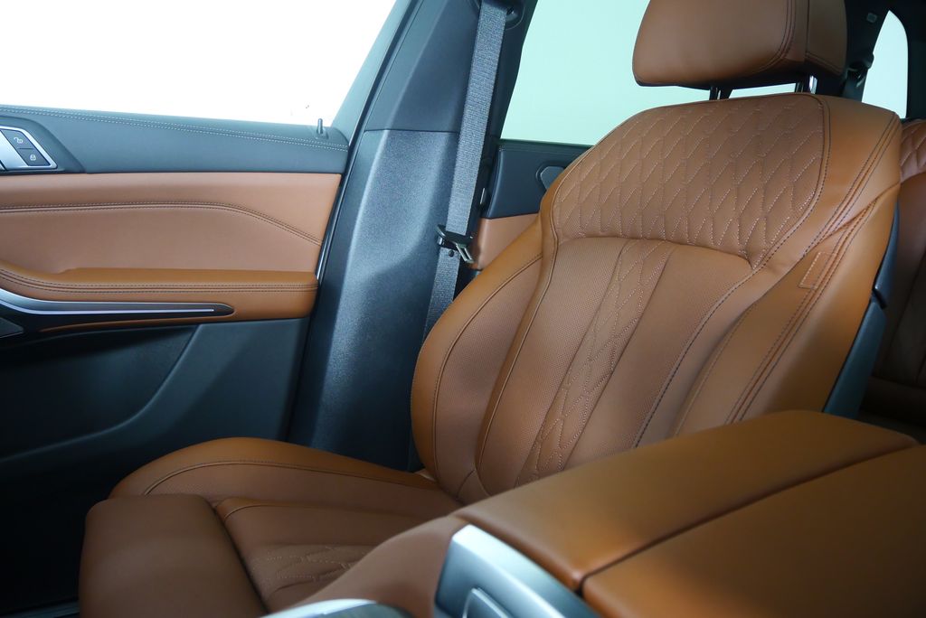 Thumbnail: 2026 BMW X5 - 26