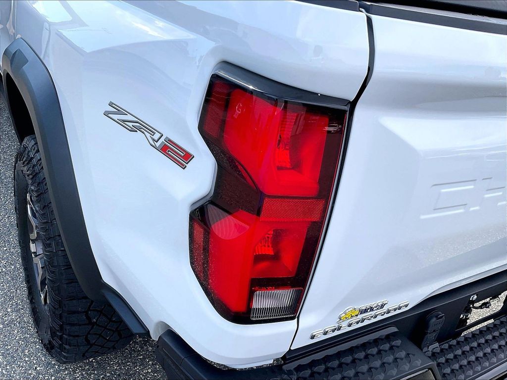 2024 Chevrolet Colorado — photo 33