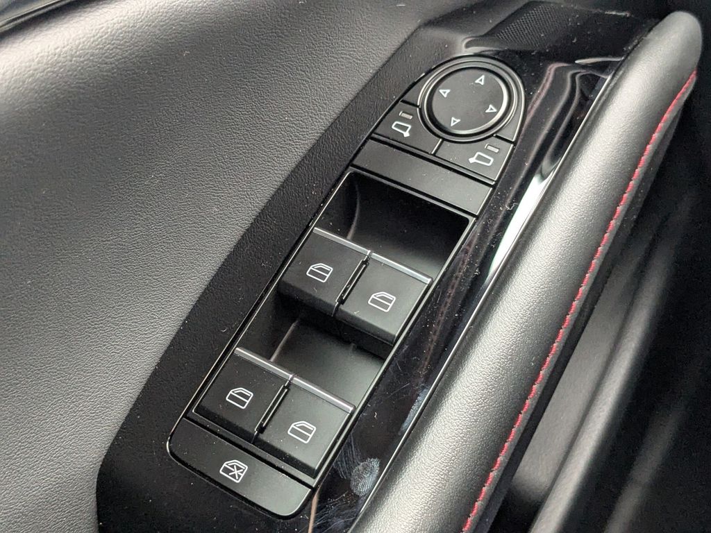 2026 Mazda Mazda3 Hatchback 2.5 S Carbon Edition