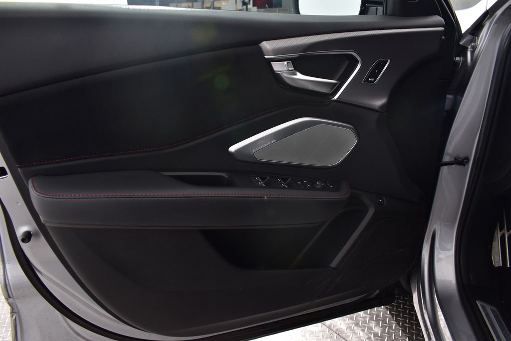 Thumbnail: 2022 Acura RDX - 10