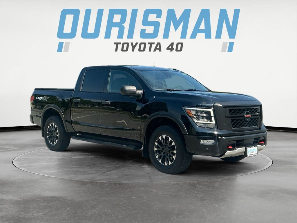 2021 Nissan Titan PRO-4X Crew Cab 4WD