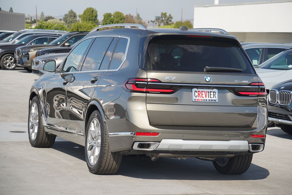 2025 BMW X7 xDrive40i 7