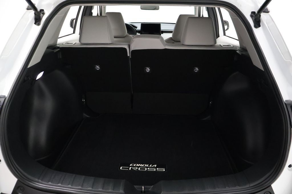 Thumbnail: 2023 Toyota Corolla Cross - 22