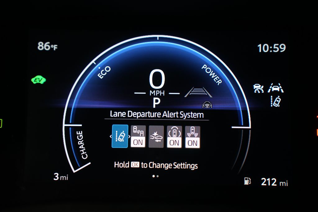 2025 Toyota Camry SE 17