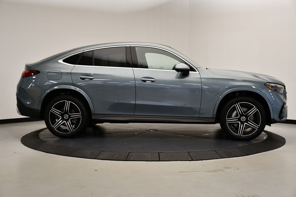 2025 Mercedes-Benz GLC 300 6