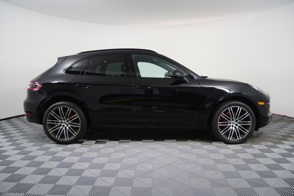 2018 Porsche Macan Turbo 2
