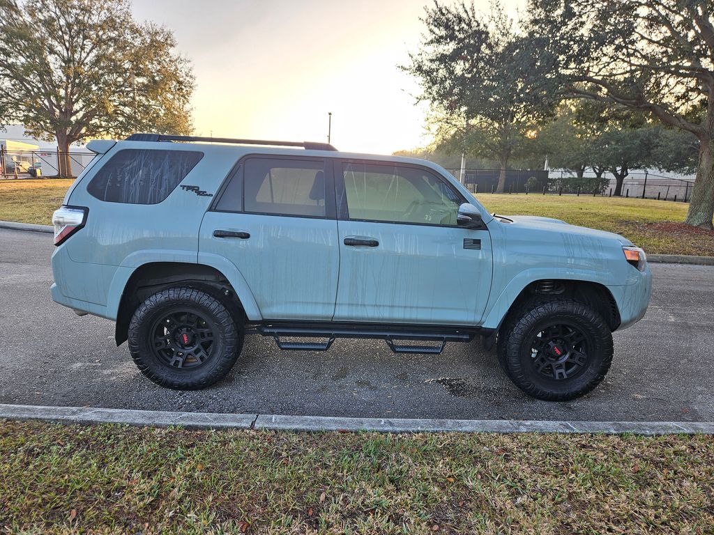 2023 Toyota 4Runner TRD Off Road 6