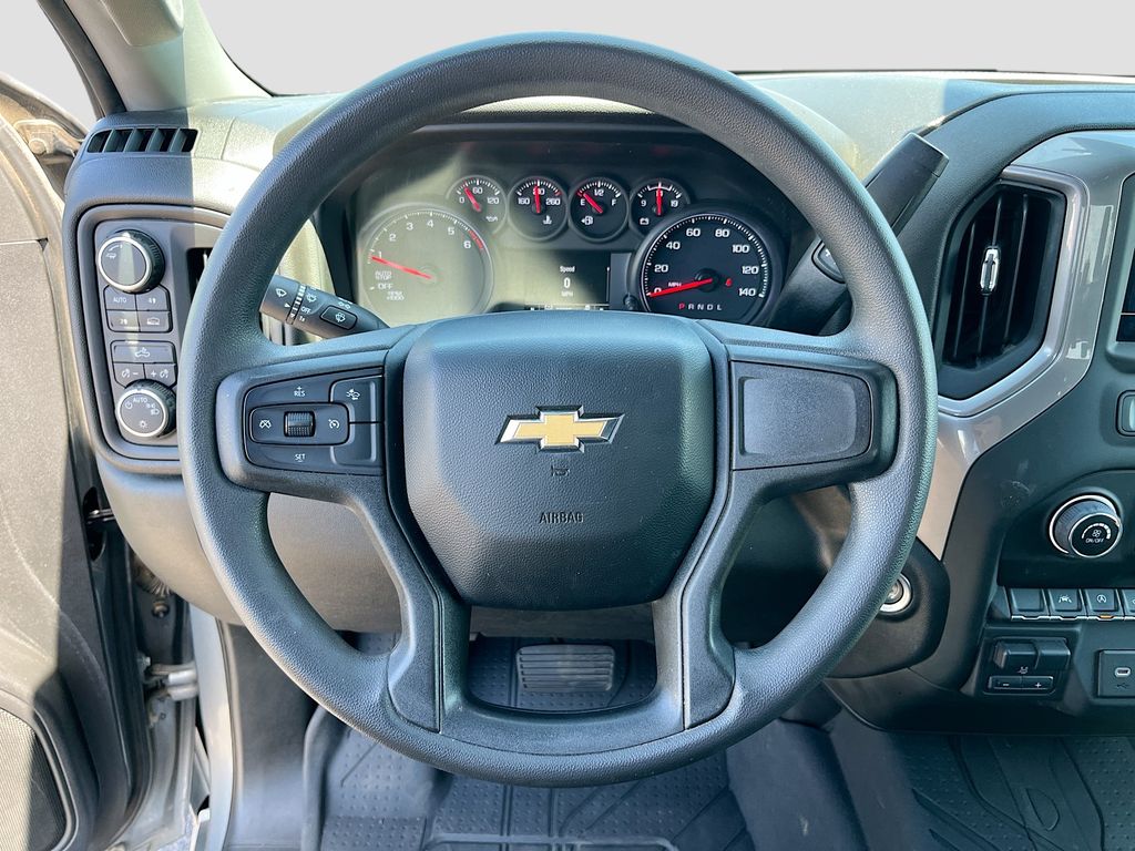 Used 2023 Gray Chevrolet Custom image 11
