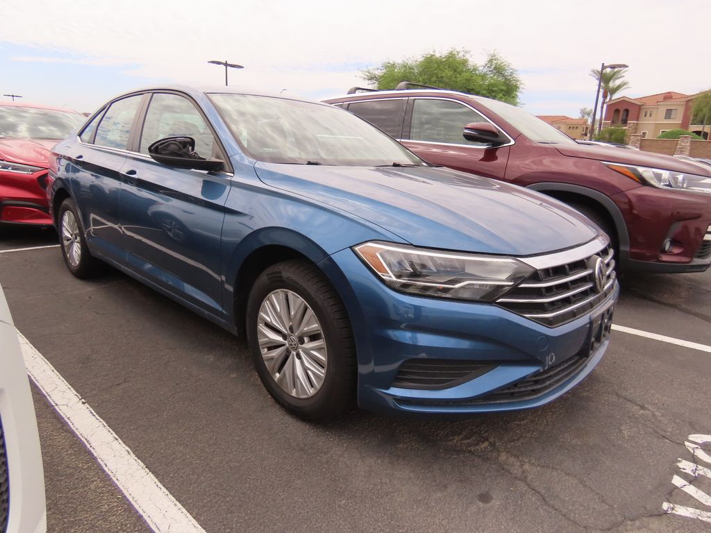 Thumbnail: 2019 Volkswagen Jetta - 3