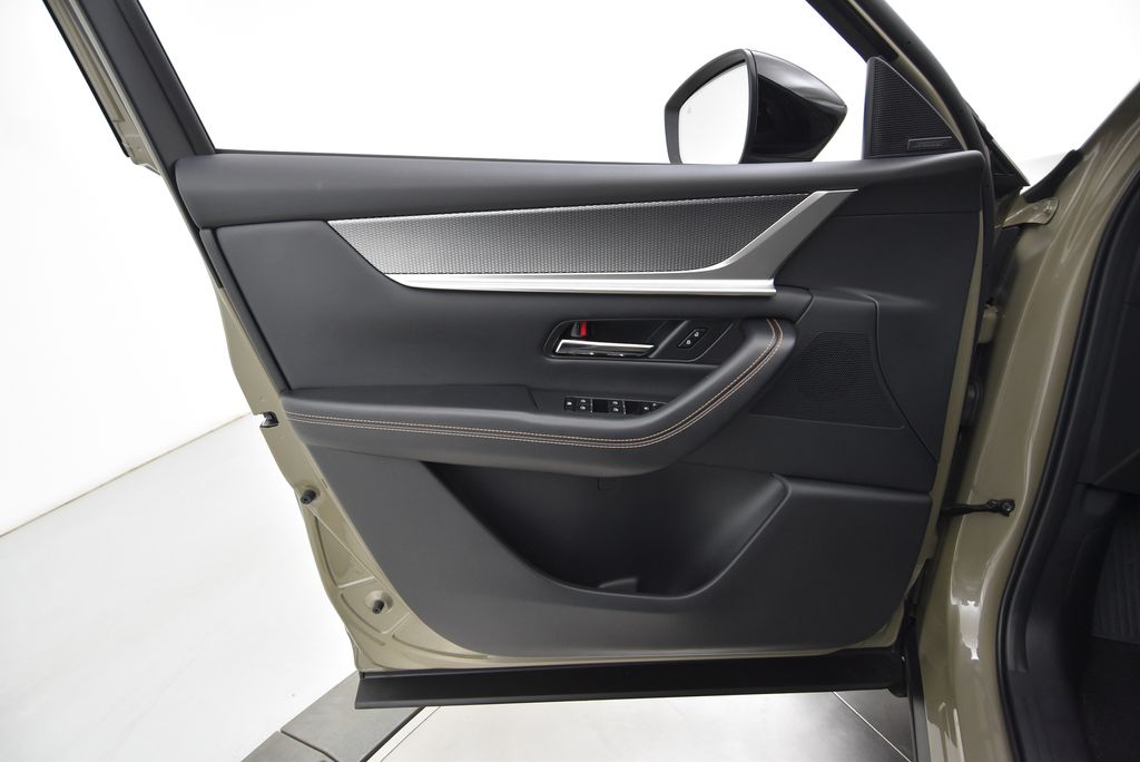 2025 Mazda CX-70 PHEV Premium Plus photo