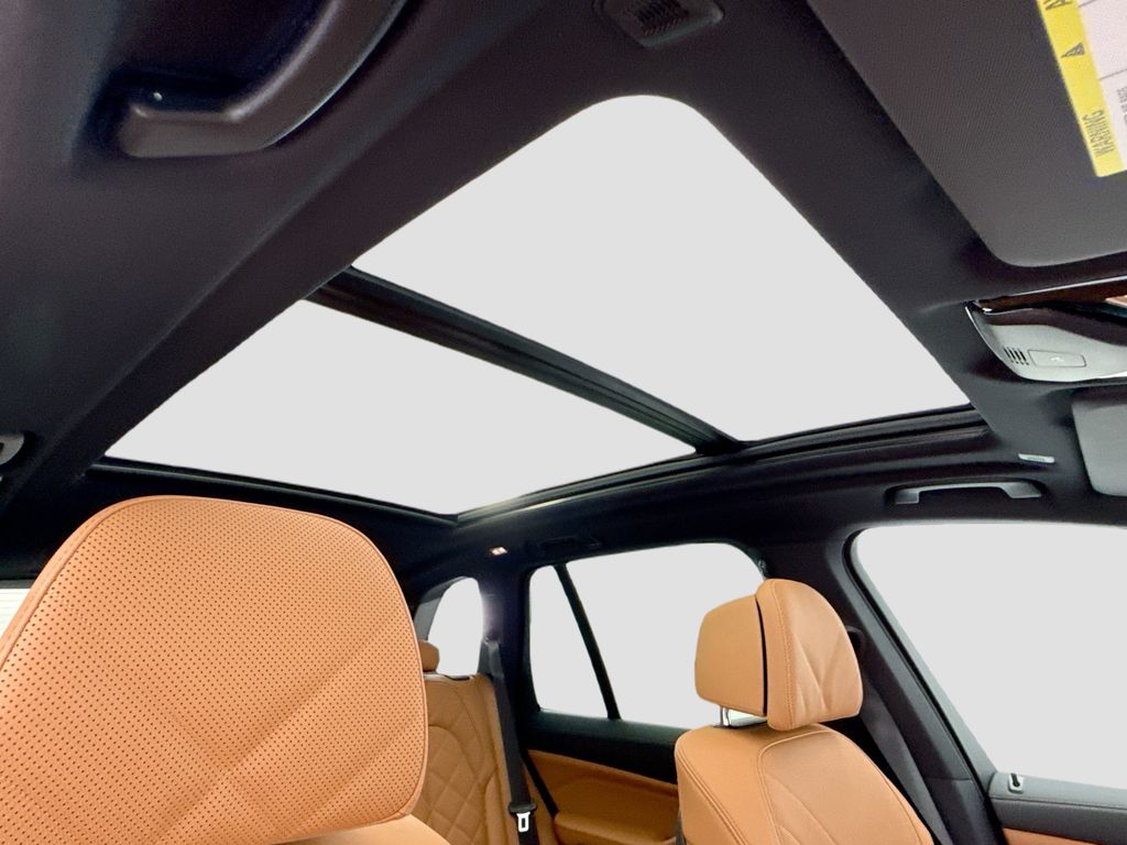 Thumbnail: 2026 BMW X5 - 17