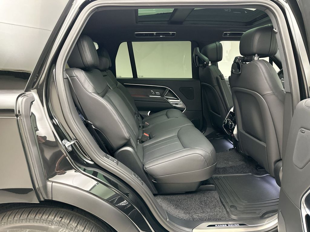 Thumbnail: 2026 Land Rover Range Rover - 15