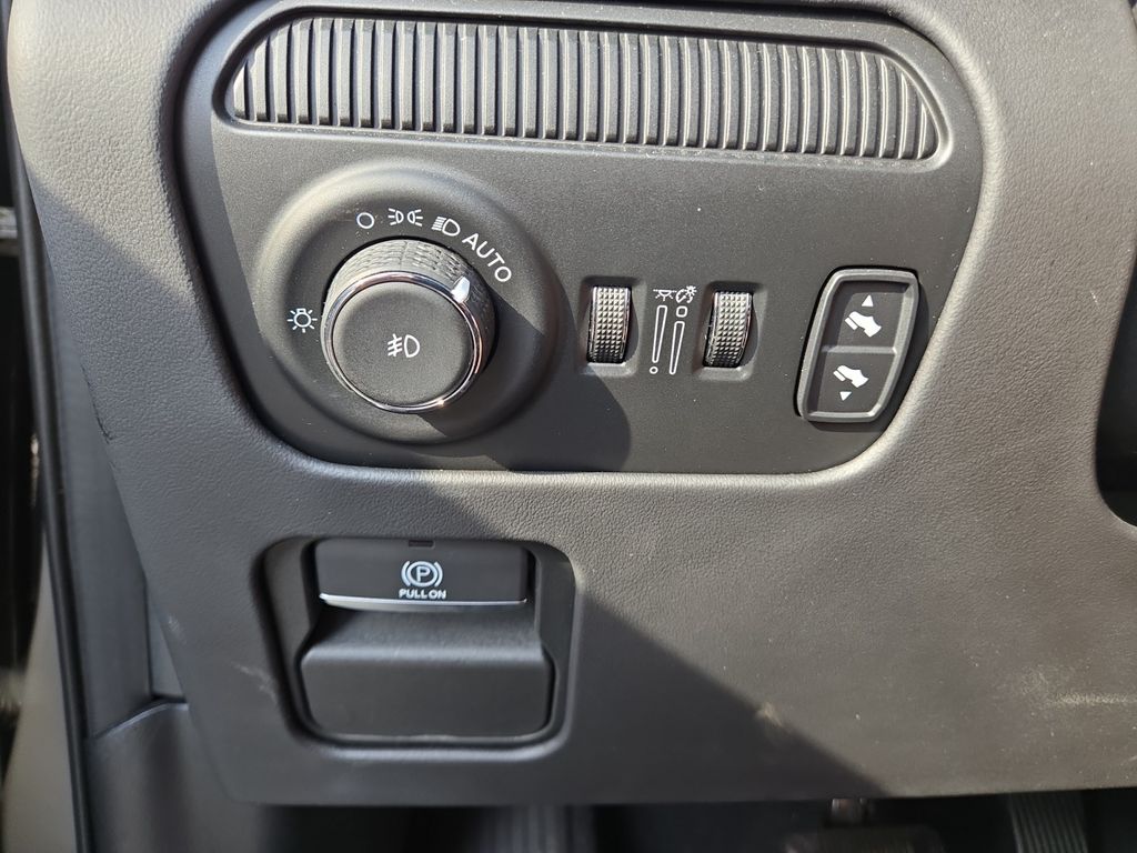 2022 Jeep Grand Wagoneer Series III White at Honda North