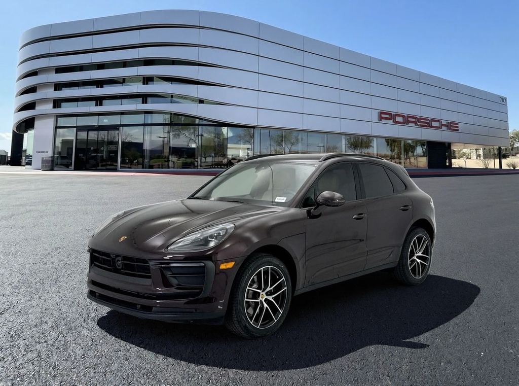 Thumbnail: 2026 Porsche Macan - 1