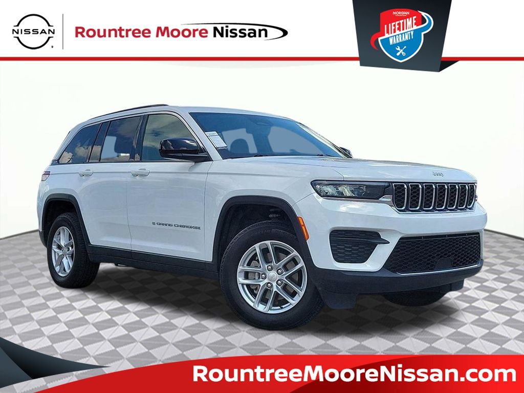 Bright White Clearcoat 2024 Jeep Grand Cherokee SUV / Crossover Four-Wheel Drive 8-Speed Automatic