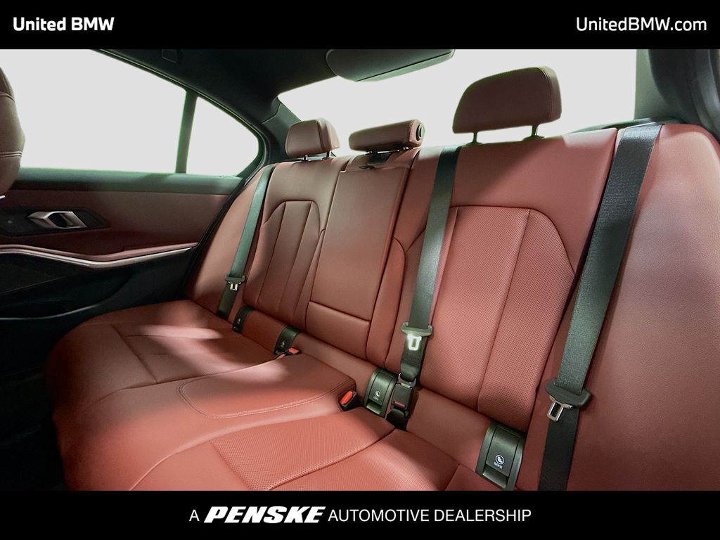 Thumbnail: 2026 BMW 3 Series - 13