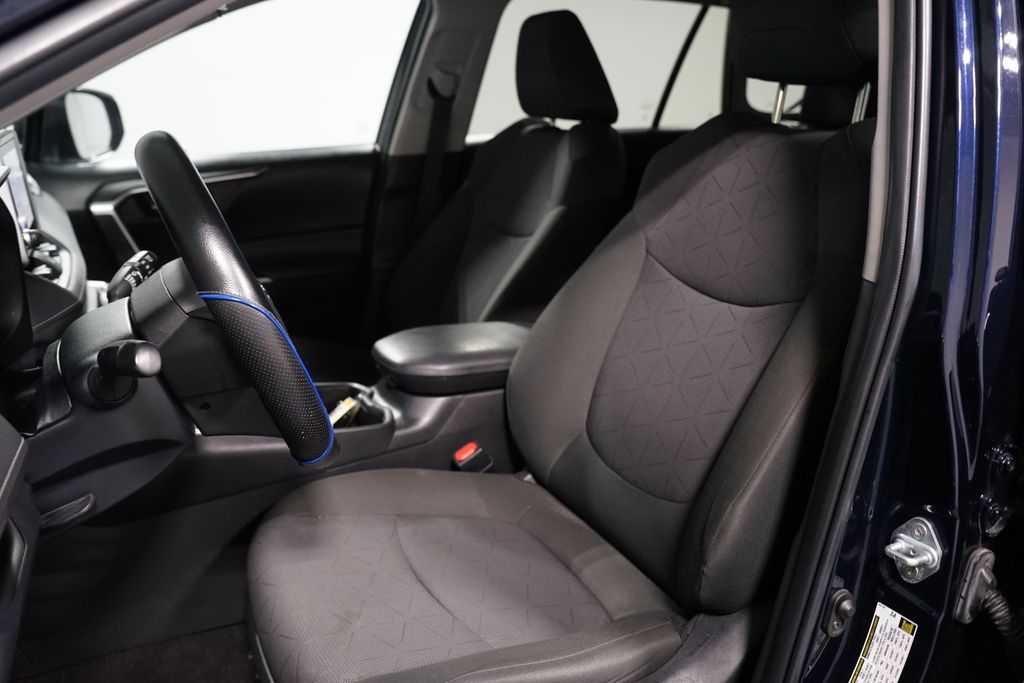 Thumbnail: 2023 Toyota RAV4 - 6