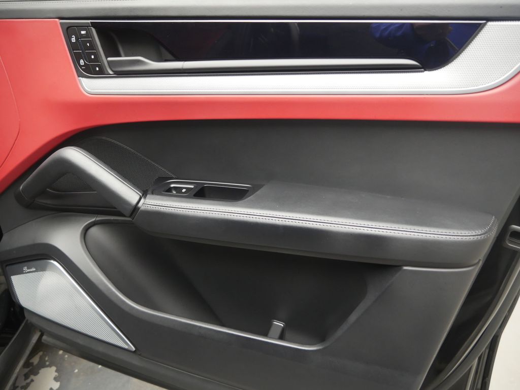 Thumbnail: 2026 Porsche  - 18