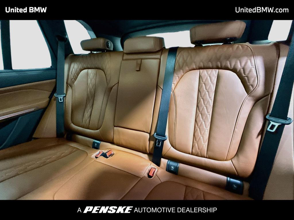 Thumbnail: 2026 BMW X5 - 13