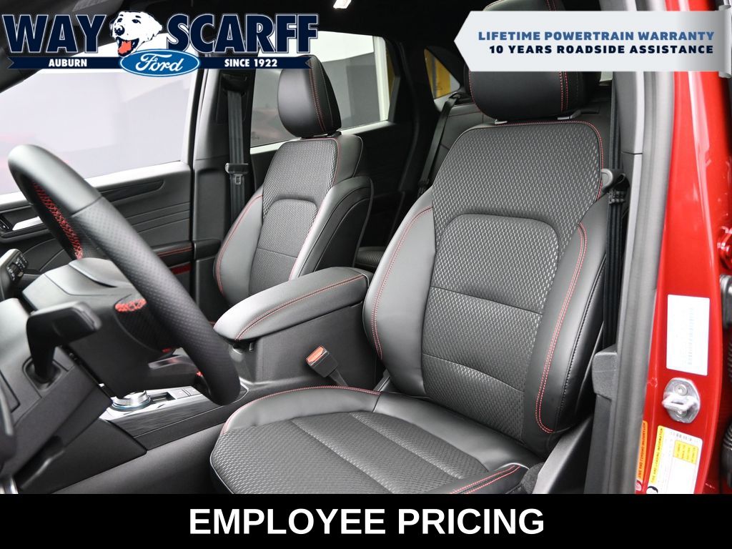 2025 Ford Escape ST-Line Elite