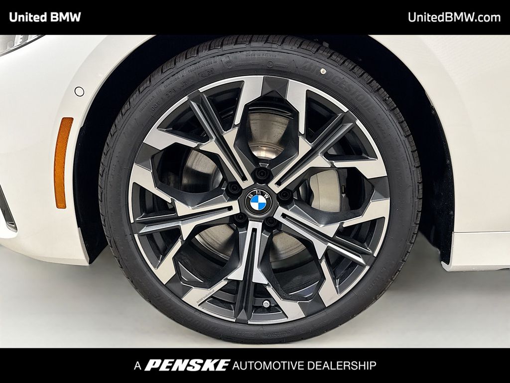 Thumbnail: 2026 BMW 4 Series - 2