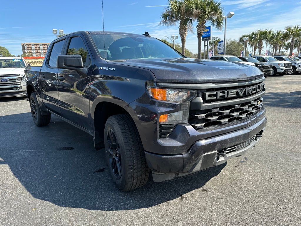 2022 Chevrolet Silverado 1500 Custom 10