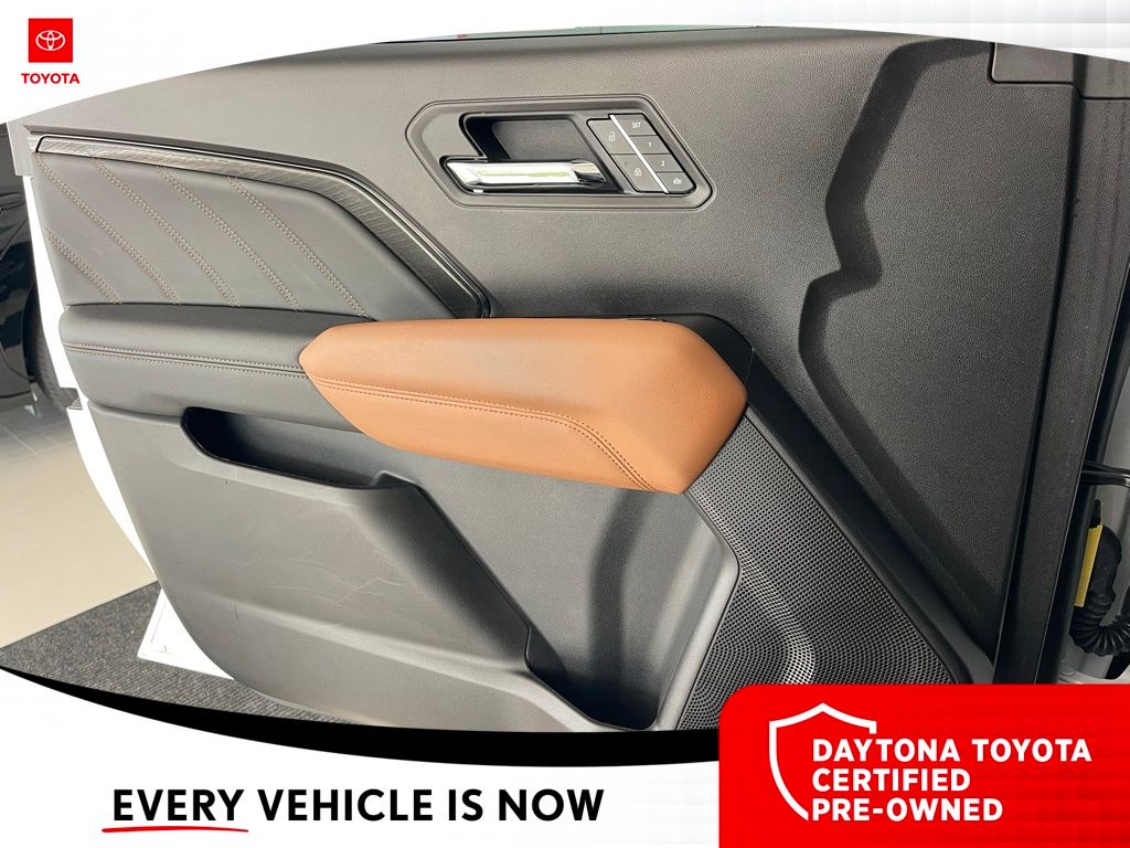 Used 2025 GMC Canyon Truck