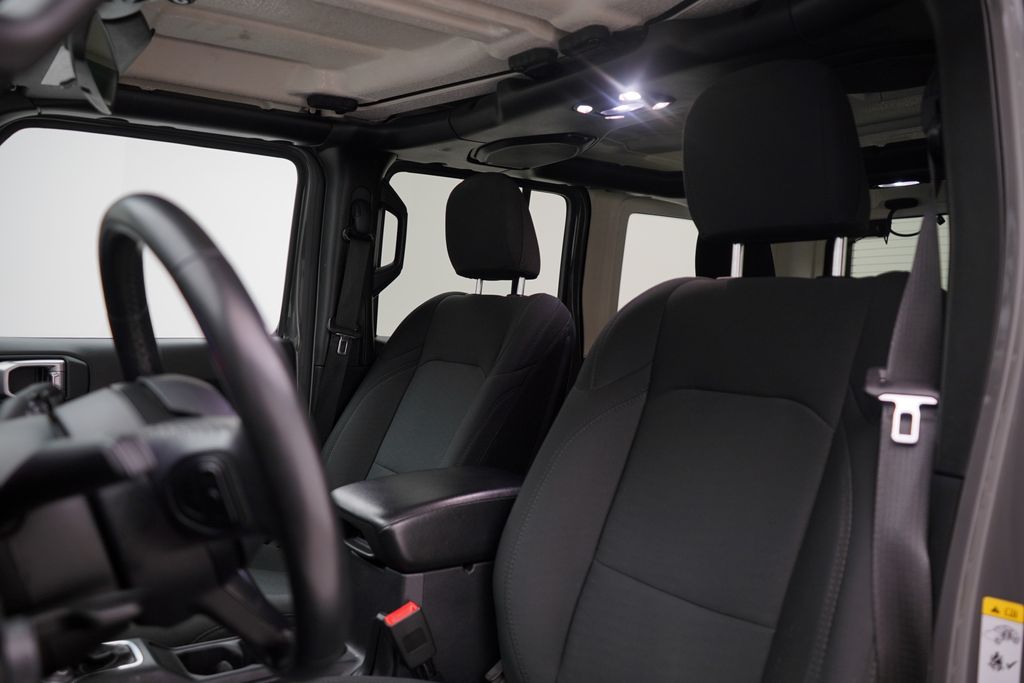 2019 Jeep Wrangler Unlimited Sport 8