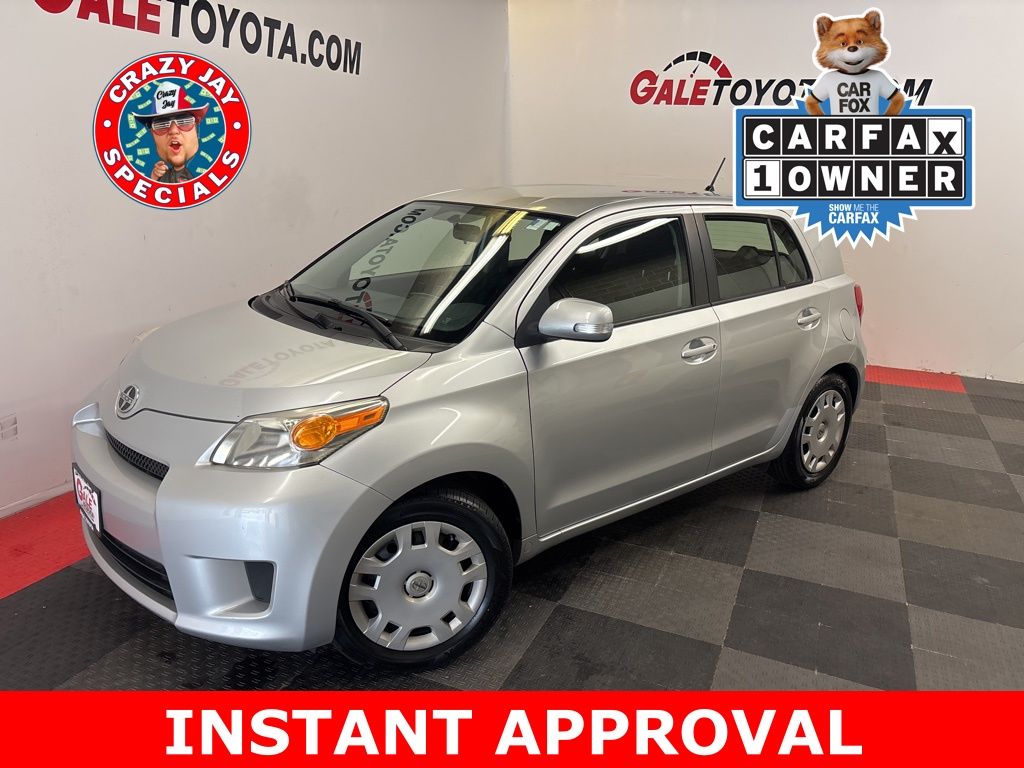 Silver Streak Mica 2010 Scion xD Base Hatchback Front-Wheel Drive 4-Speed Automatic Overdrive