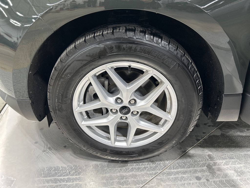 used 2024 Ford Edge car, priced at $29,986