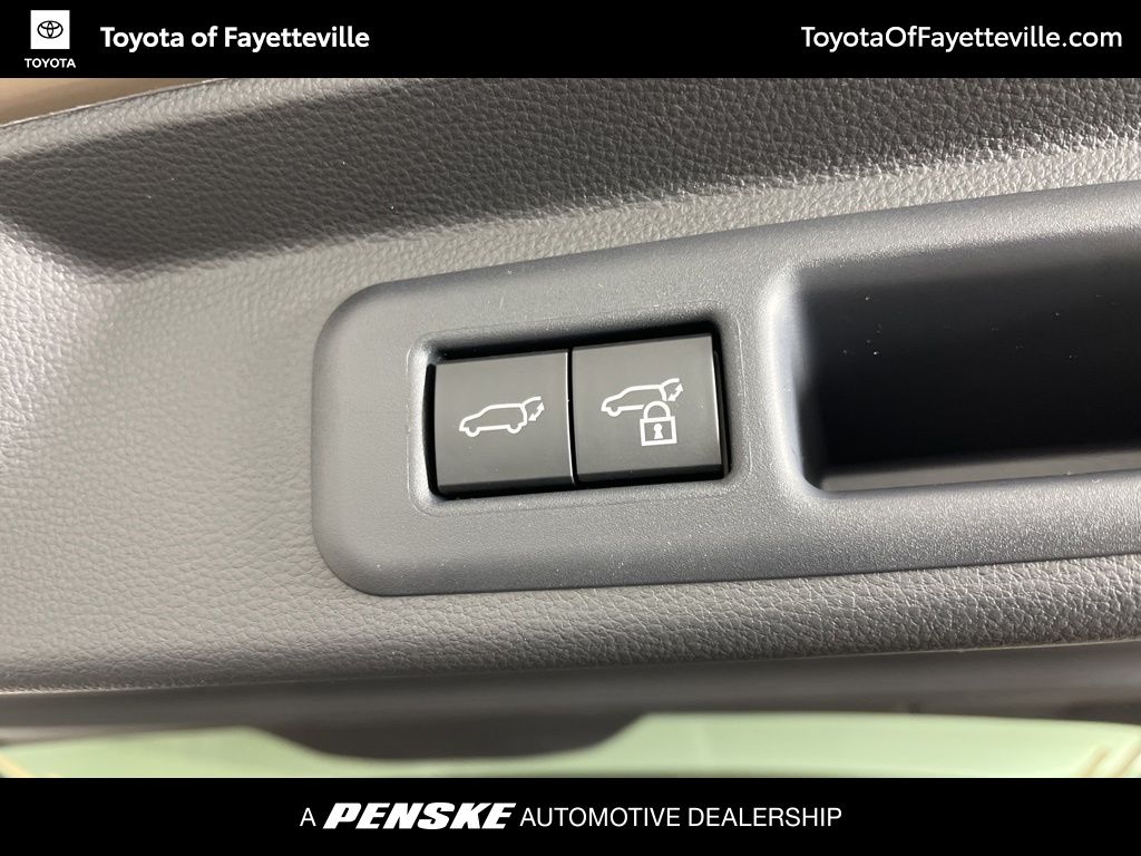 Thumbnail: 2025 Toyota Sequoia - 25