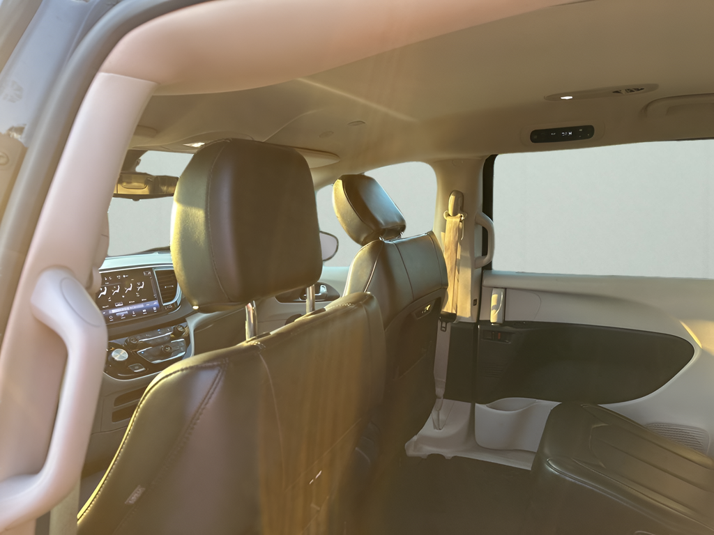 Used Car 2024 Chrysler Pacifica  Touring L For Sale Under $30,000 In Austin, Texas