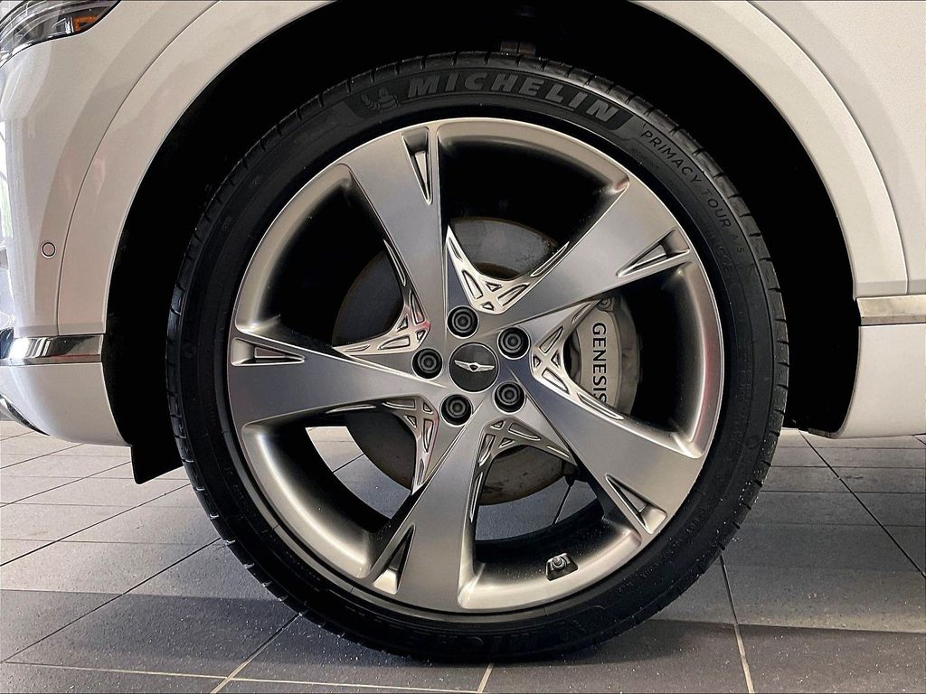 2023 Genesis GV80 — photo 7