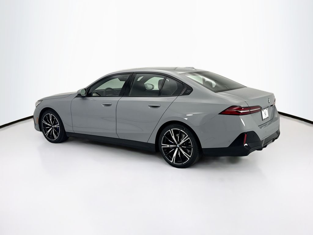 Thumbnail: 2026 BMW 5 Series - 7