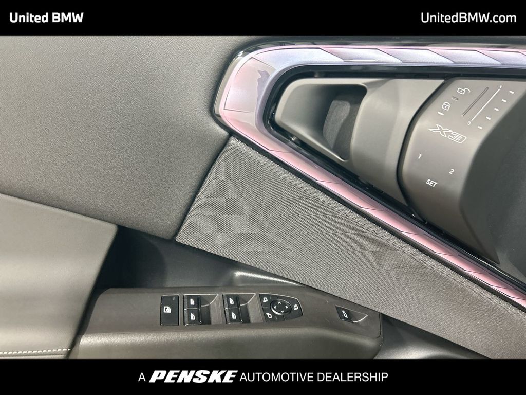 Thumbnail: 2025 BMW X3 - 11