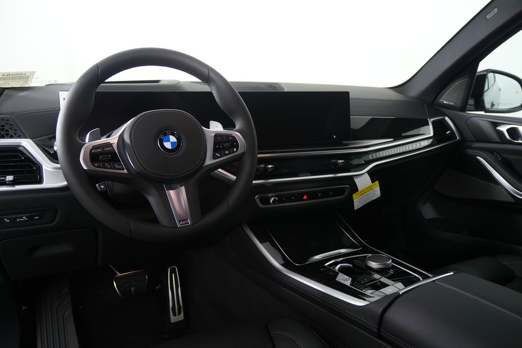Thumbnail: 2026 BMW X5 - 18