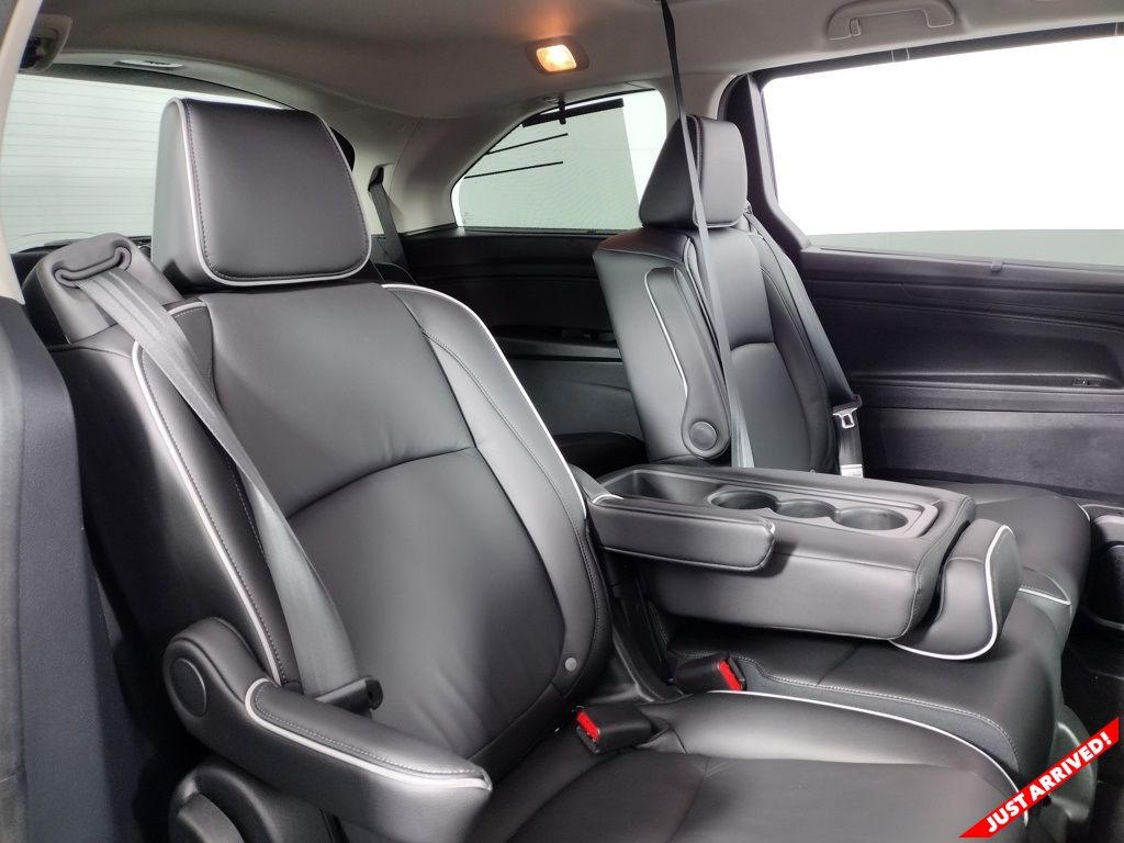 2026 Honda Odyssey Touring - Photo 13