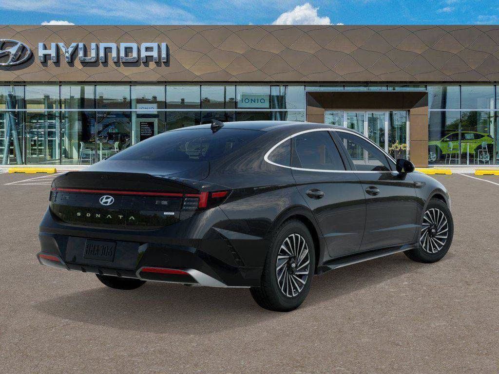 New 2026 Black Hyundai SEL image 4