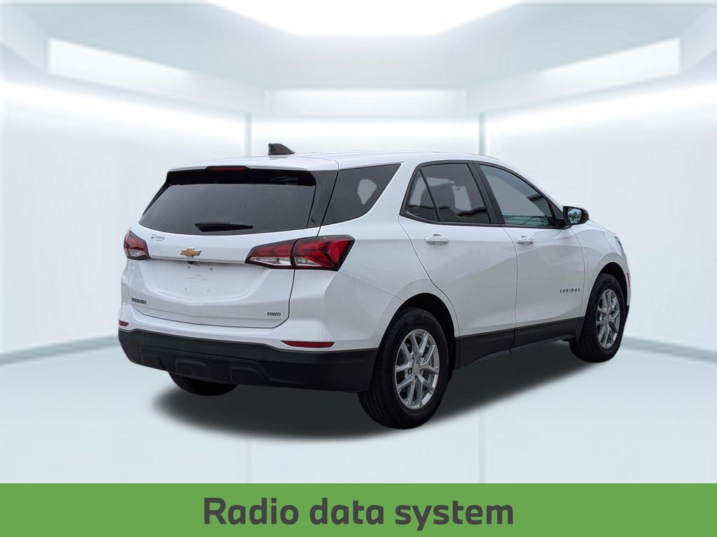 View vehicle photo 6