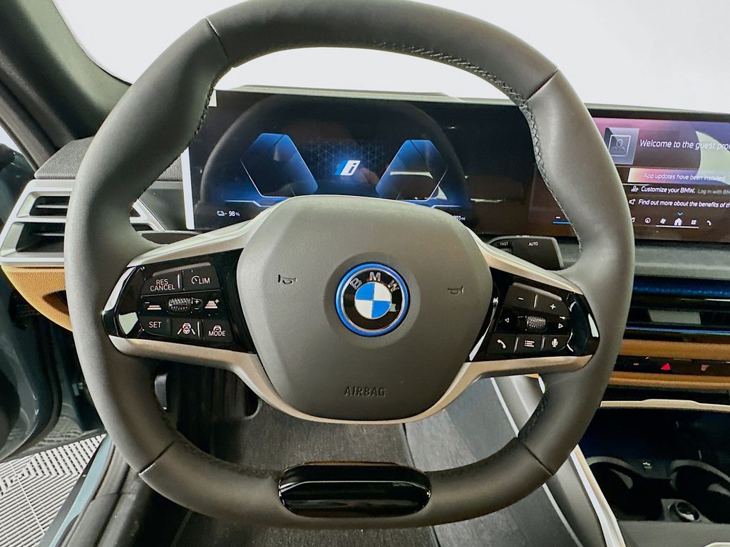 2025 BMW i4 eDrive40 10