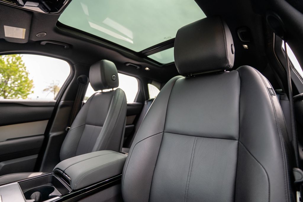 2025 Land Rover Range Rover Velar S - Photo 6