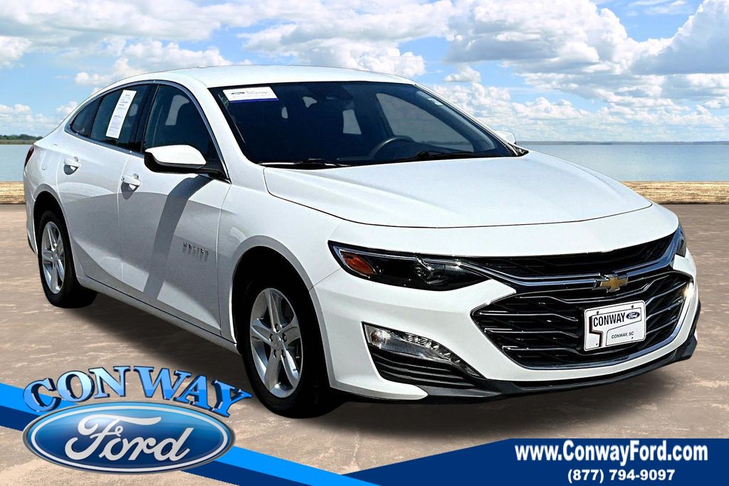 2024 Chevrolet Malibu LT with 1LT FWD