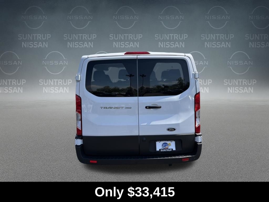 View vehicle photo 4