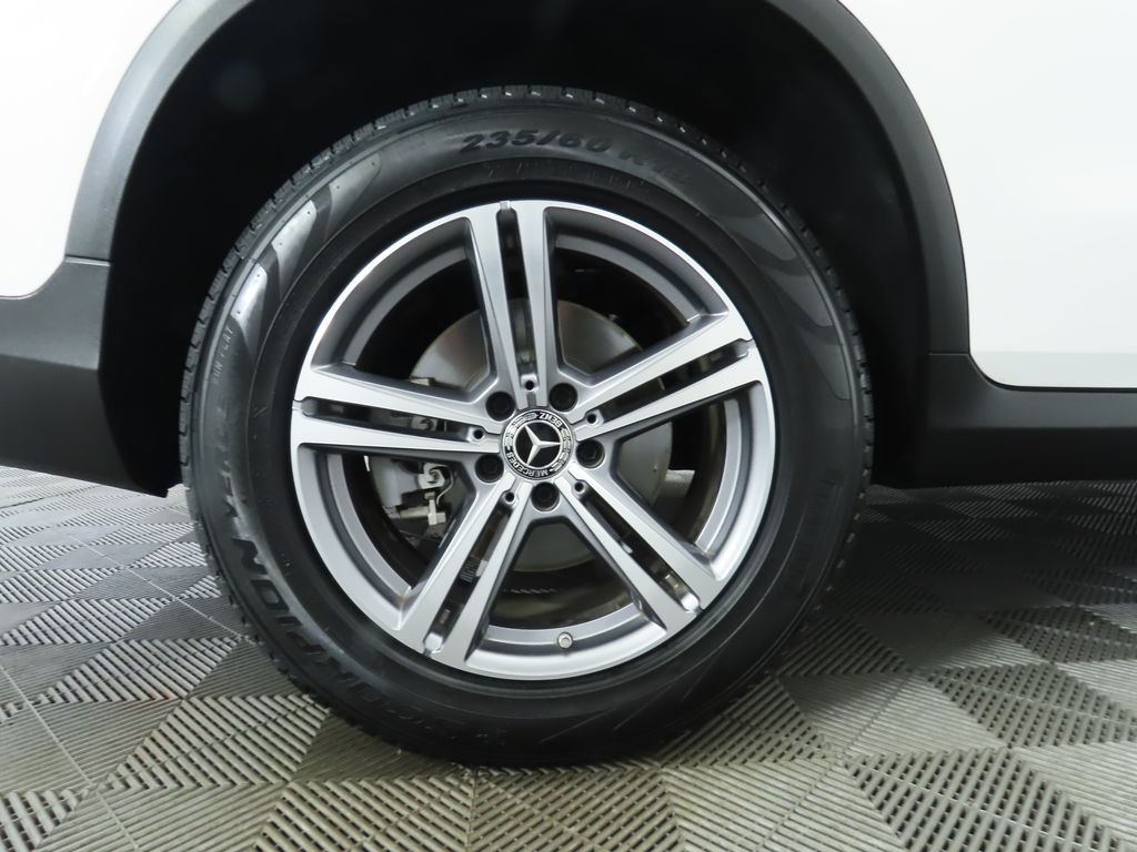 Thumbnail: 2022 Mercedes-Benz GLC - 32