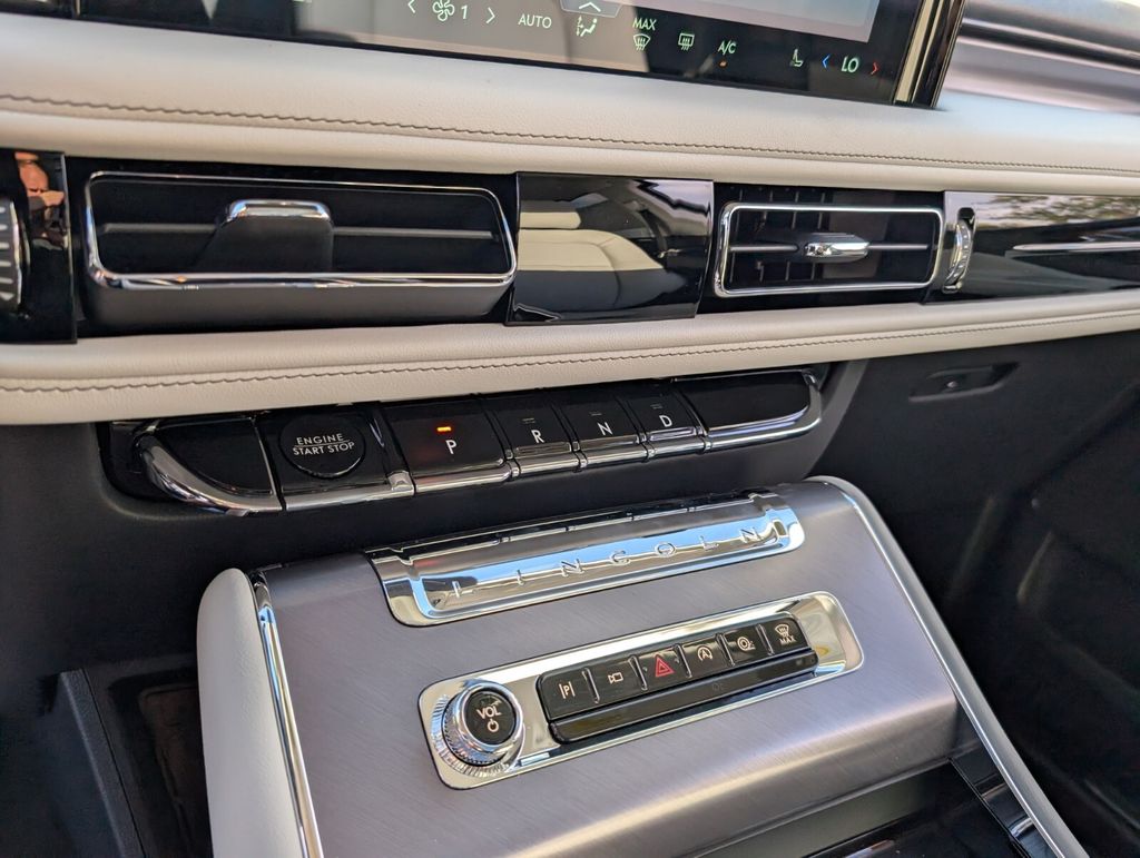 new 2026 Lincoln Aviator car, priced at $61,385