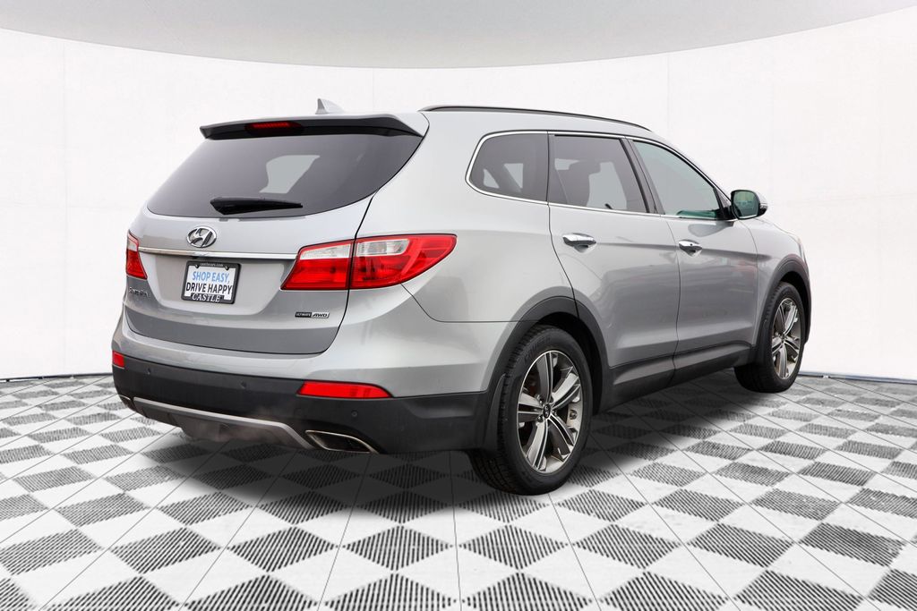 2015 Hyundai Santa Fe GLS 9