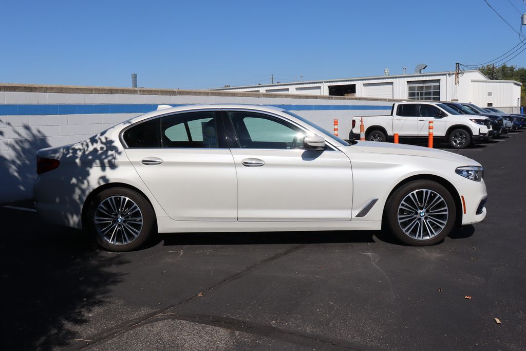 2018 BMW 5 Series 530i xDrive 6