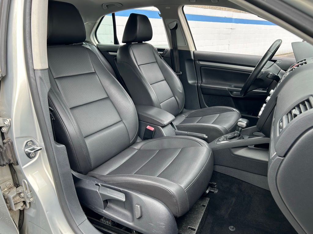 2010 Volkswagen Jetta Limited Edition 25