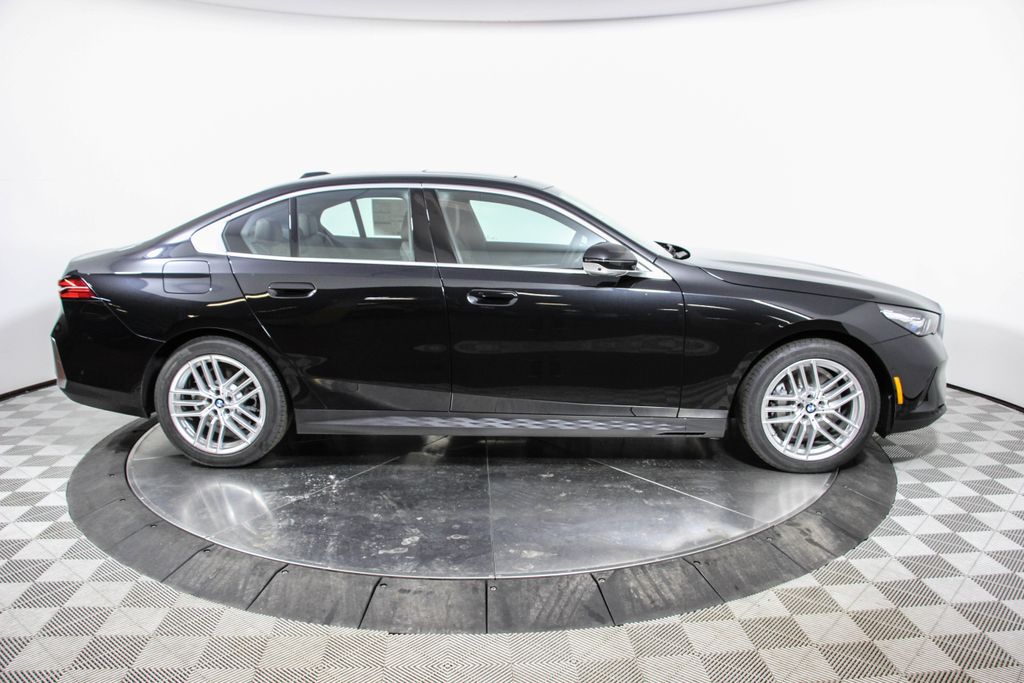 2024 BMW 5 Series 530i xDrive 6