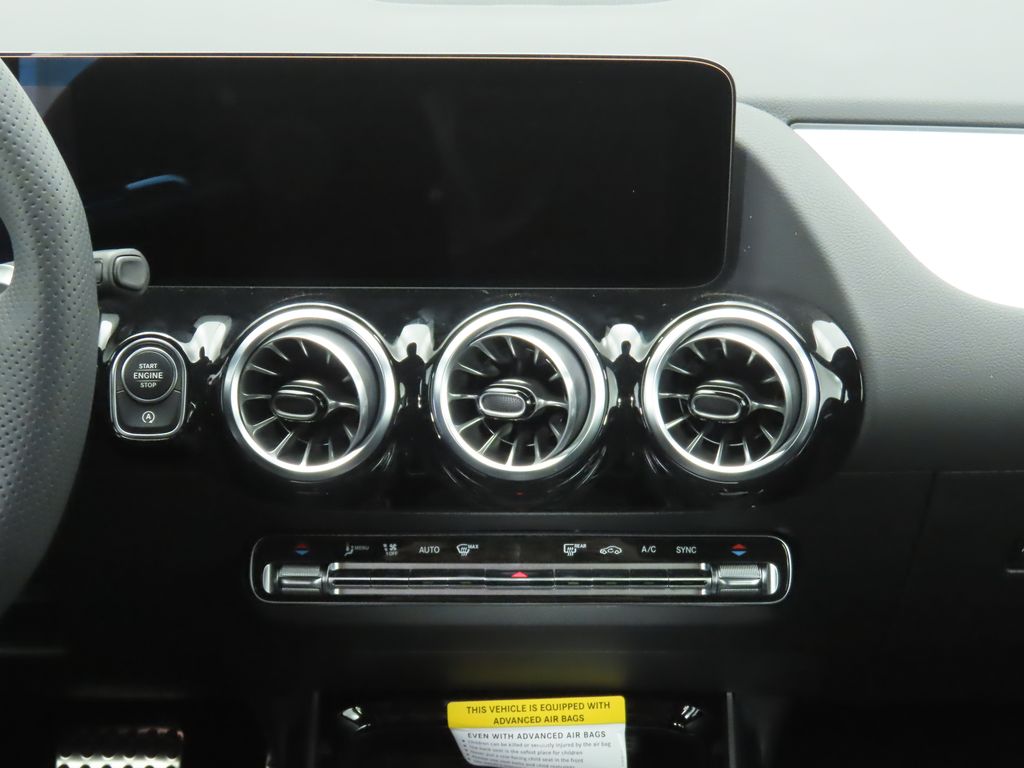 Thumbnail: 2025 Mercedes-Benz GLA - 14